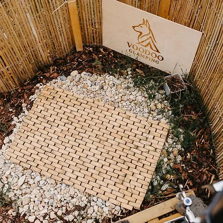 Voodoo Glamping Tente de luxe Unetice