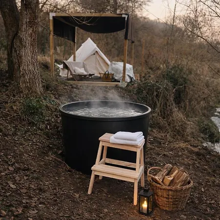 Luxury tent Voodoo Glamping Unetice